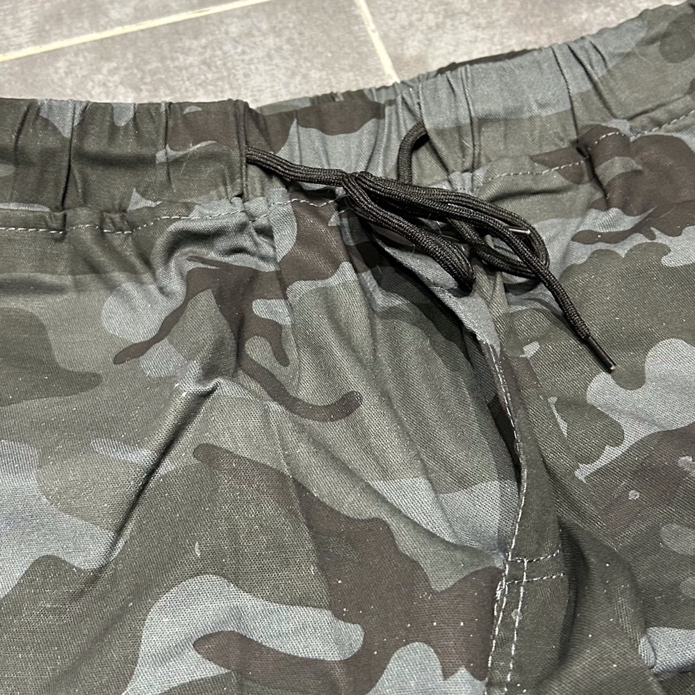 Camouflage Cargo Joggers - Picture 4 of 8